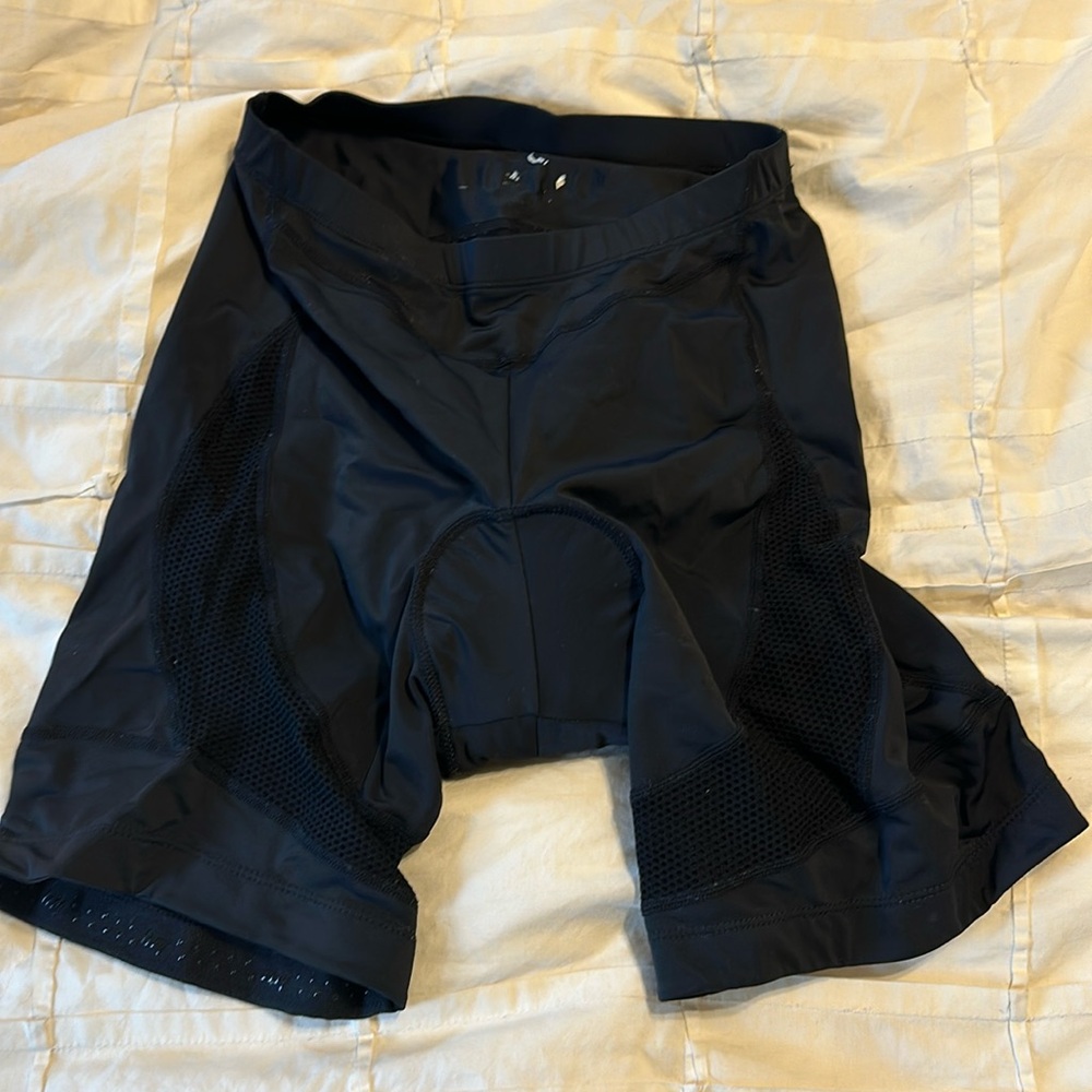 Women’s padded cycling shorts size M/L